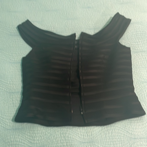 Js collection petite black striped cropped top - Picture 8 of 13